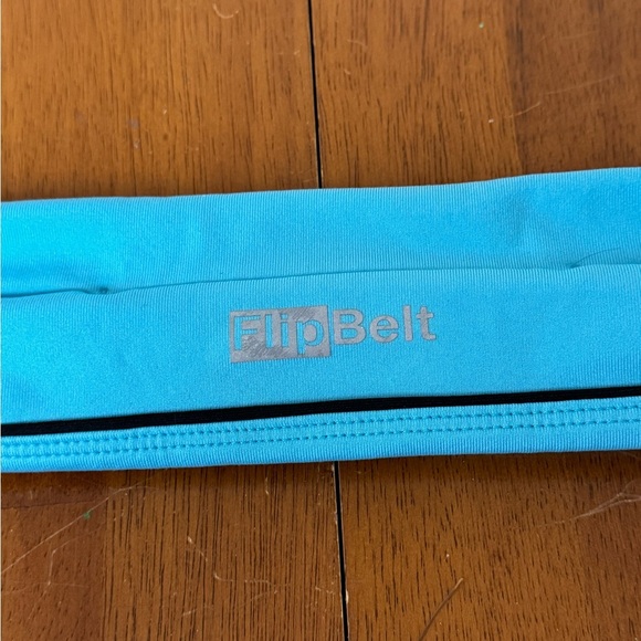 FlipBelt Aqua Blue Waistband Running belt one size fits most pockets - Picture 1 of 3